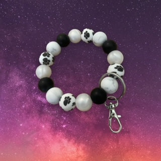Bead wristlet